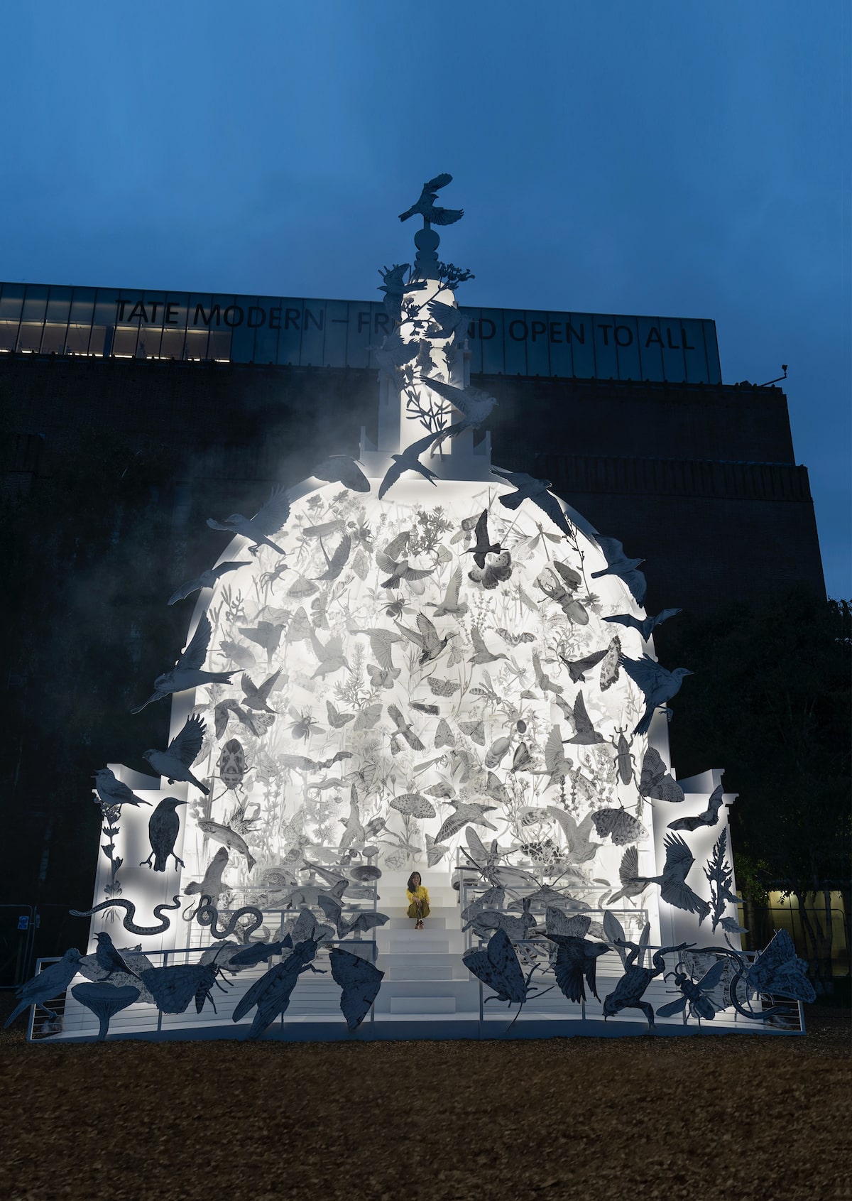 Come Home Again en Tate Modern por Es Devlin