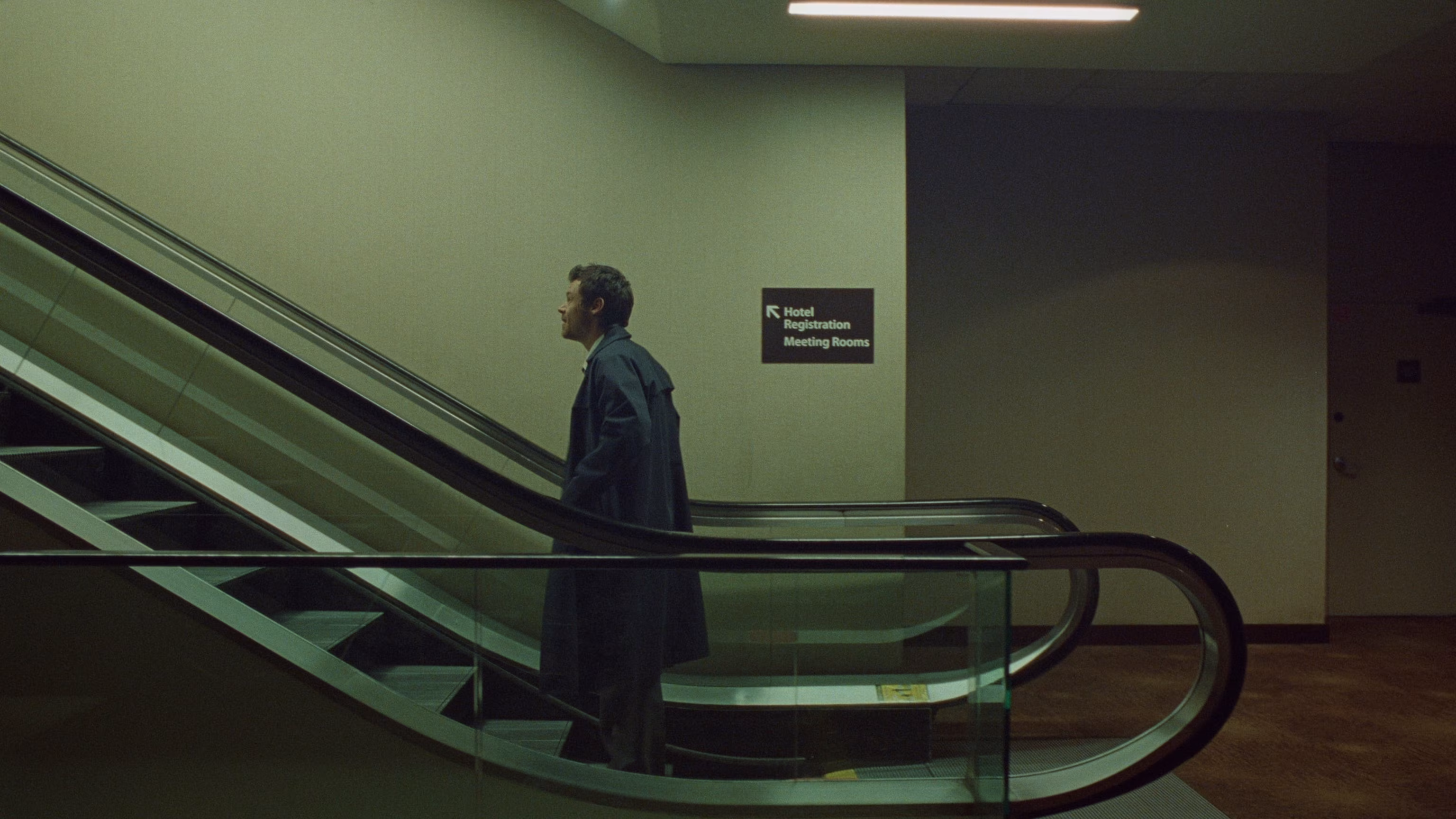 Harry Styles en el videoclip Aperture